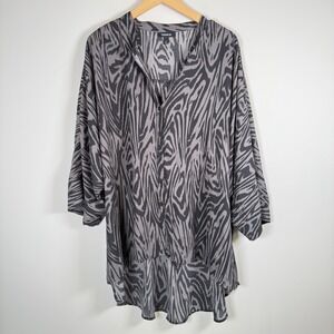 Torrid Plus Size 3 Zebra Print Button Up High Low Tunic Shirt Top Blouse Neutral